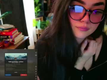 latina cam girl annatigarr image #4421371