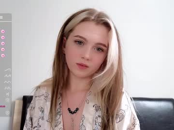 latina cam girl small_blondee image #3566278