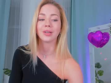 latina cam girl emmi_rosee image #754085