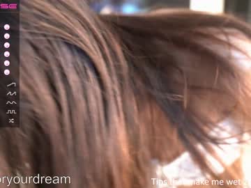 latina cam girl dovia image #1904374
