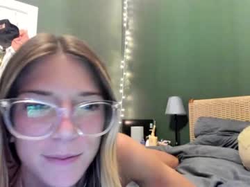 latina cam girl oliviahansleyy image #4626044