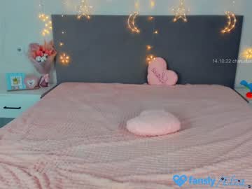 latina cam girl elza_99 image #1905900