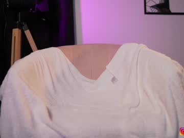 latina cam girl lucie_beltran image #3115088