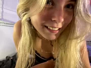 latina cam girl lilruchi image #1383946