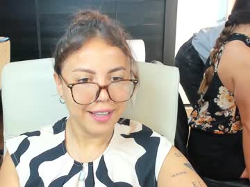 latina cam girl daily_stories image #3040228