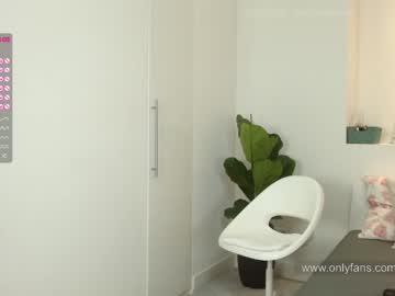latina cam girl jadebi image #1351667