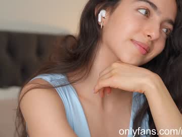 latina cam girl naughtysammx image #4189481