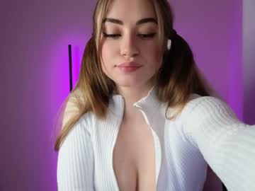 latina cam girl strawberryjamx image #2689096