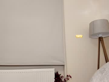 latina cam girl snowww_white image #138903