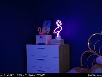 latina cam girl surfergirl121 image #2804356