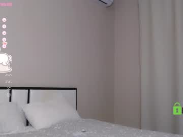latina cam girl small_blondee image #2438637