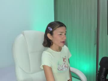 latina cam girl mila_1 image #673857