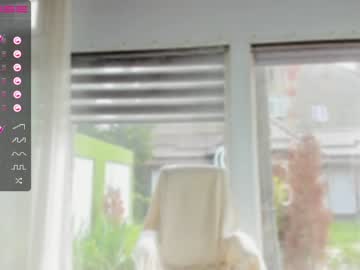 latina cam girl miss_diamond__ image #2849113