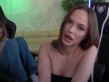 latina cam couple kira0541 image #2917599