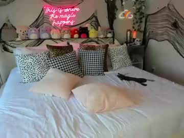latina cam girl canbebought image #113323