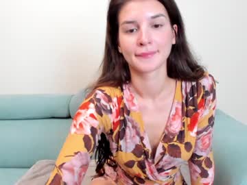 latina cam girl elaanna image #2025002