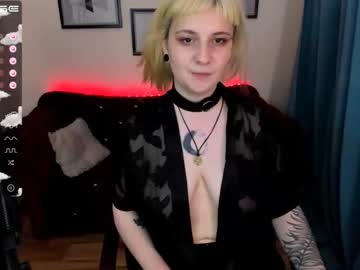 latina cam girl yolandi_toit image #1430653