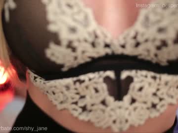latina cam girl shy_jane image #3022370