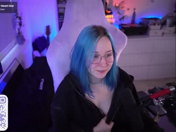 latina cam girl blue_mooncat image #4599907
