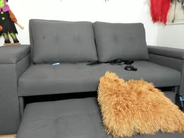 latina cam girl abigail_w image #1944868