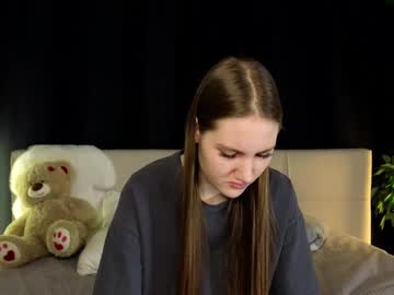 enchanting_ella latina cam