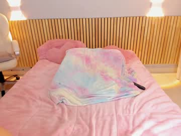 latina cam girl little_effy18 image #3582855