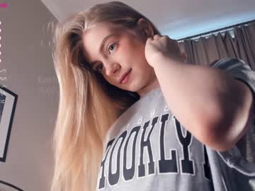 latina cam girl kateharrise image #3197664