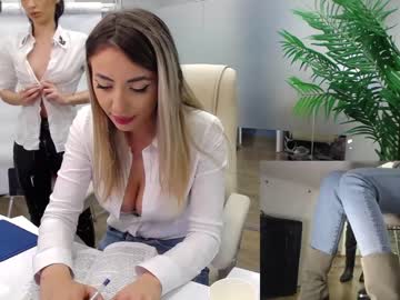 latina cam girl babesgowild image #2925132