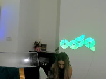 latina cam girl hotfallingdevil image #1876591