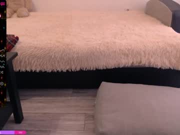 latina cam girl hermione_an image #1049411