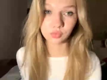 sultry_dreamer_4ever latina cam