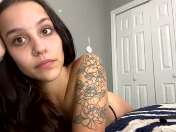 latina cam girl cherrybby550 image #4644459