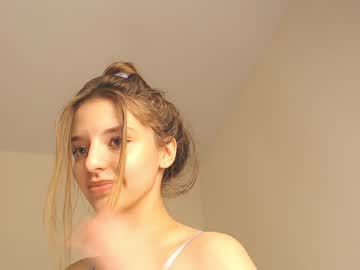 latina cam girl lesi_moon image #3303977