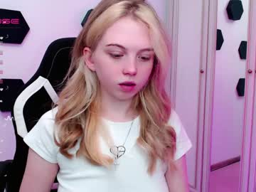 latina cam girl small_blondee image #2807032