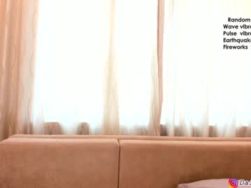 latina cam girl daily_love image #1101586