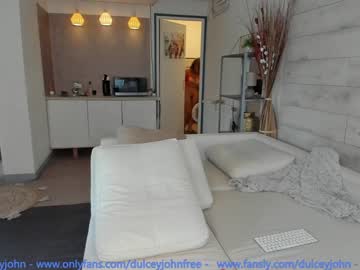 latina cam girl dulceyjohn image #4269585