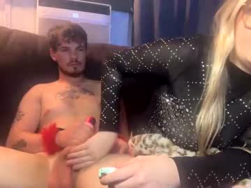 latina cam couple blondexbarbie93 image #2430352