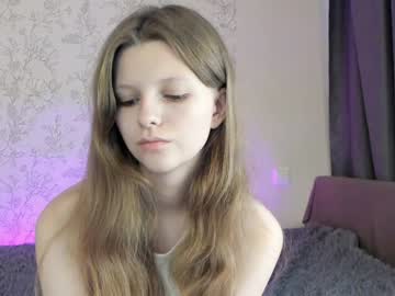 latina cam girl alainaestrada image #3690265