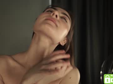 latina cam girl tessarosse_ image #2916796