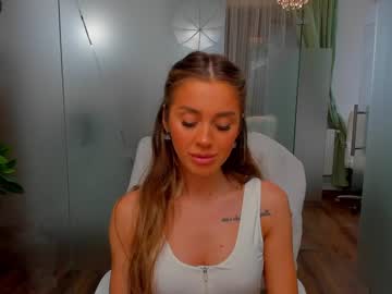 latina cam girl anyarayne image #3777388