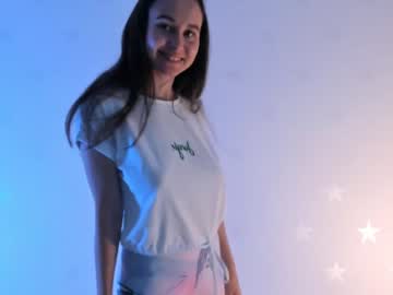 latina cam girl elliehunt image #3306950