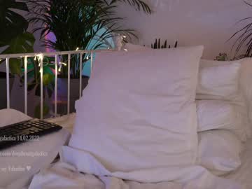 latina cam girl _deepthroatgalactica image #750298