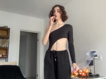 latina cam girl wonderland_stia image #3733704