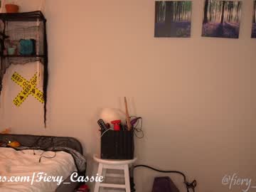 latina cam girl fiery_redhead image #3668563