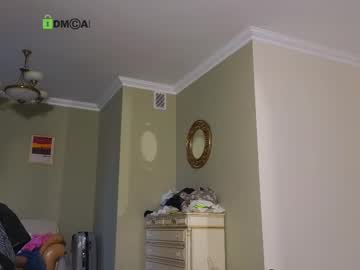 latina cam girl miaakkelly image #3445015