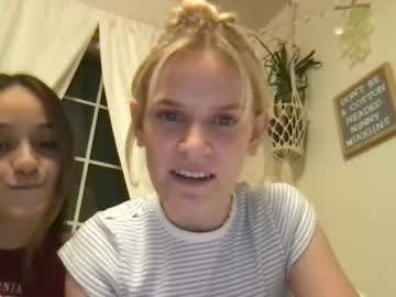 latina cam girl lily_lovelace777 image #1359363
