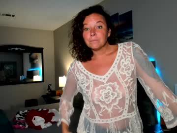 latina cam girl nellebeachgirl image #2157863