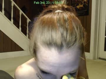 latina cam couple petiteandpete image #2425424