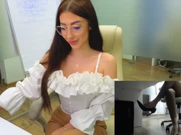 latina cam girl babesgowild image #4375956
