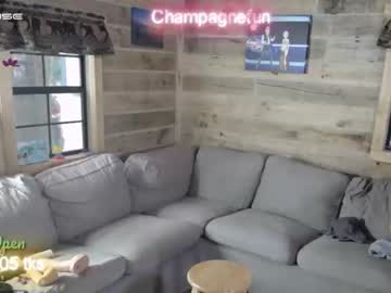 latina cam girl champagnefun image #1328930